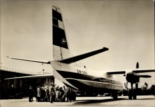 Ak Passagierflugzeug Interflug, Turboprop Antonow An-24, DM-SBE, Flughafen