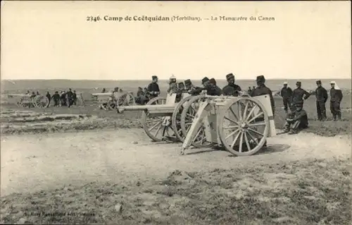 CPA Camp de Coëtquidan Morbihan, La Manoeuvre du Canon
