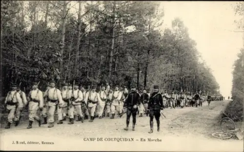 CPA Camp de Coëtquidan Morbihan, En Marche