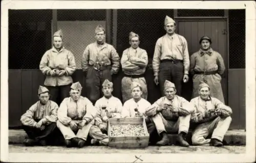 Foto Ak Cherbourg Manche, 14. Batterie, Soldaten, Gruppenbild