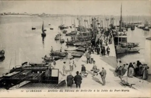 Ak Quiberon Morbihan, Hafenansicht, Boote, Menschen, Ankunft des Bootes, Port-Maria