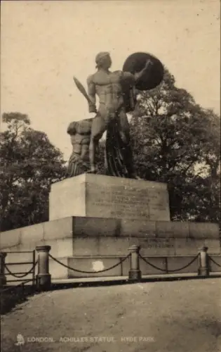 Ak Aldwych London, Achilles Statue, Hyde Park,  Statue mit Schild und Speer