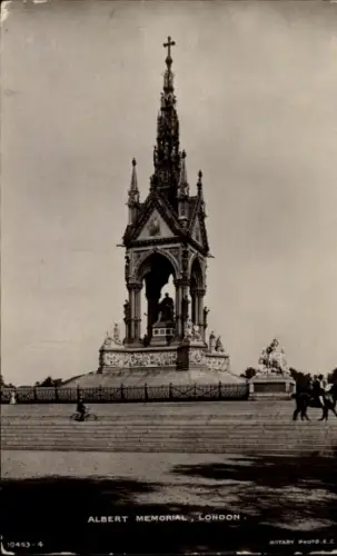 Ak Kensington London England, Albert Memorial,  Statue, Kreuz, Fotografie