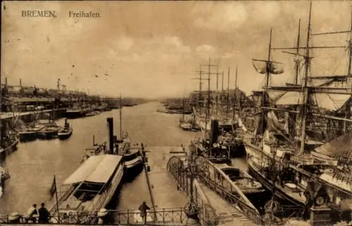 Ak Hansestadt Bremen,  Freihafen, Hafenansicht, Schiffe, Wasserweg
