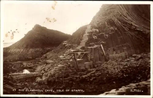 PC Staffa Scotland, Clamshell Cave