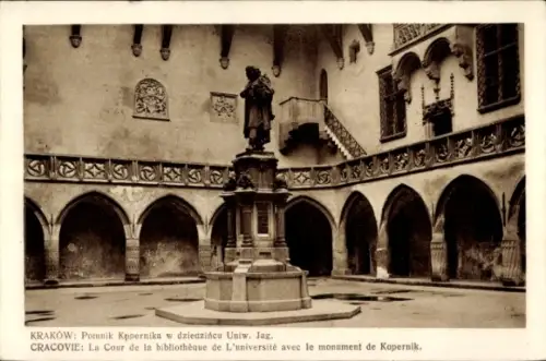Ak Kraków Krakau Polen, Kopernikus-Denkmal, Innenhof der Universität, Krakau
