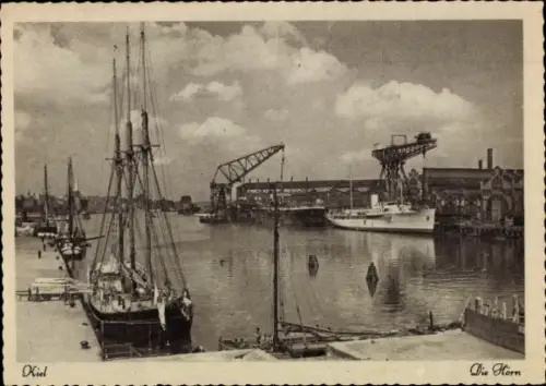 Ak Kiel, Hafenansicht, Schiffe, Kräne, Kiel