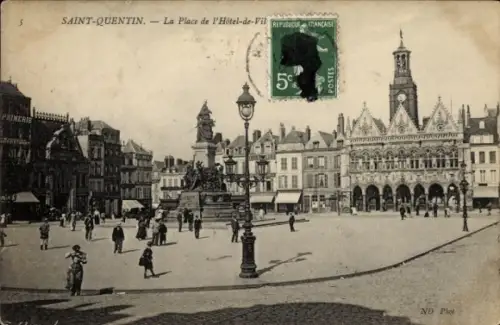 Ak Saint Quentin Aisne, Rathaus am Marktplatz