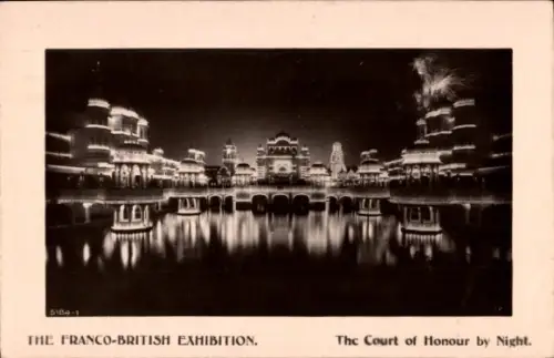Ak London City England, Die französisch-britische Ausstellung, Der Ehrenhof bei Nacht