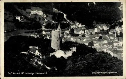 Ak Stromberg im Hunsrück, Luftkurort Stromberg, Hunsrück, Fliegeraufnahme, Turm, Häuser