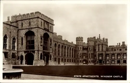 Ak Windsor Berkshire England, Windsor Castle,  State Apartments,  Architektur