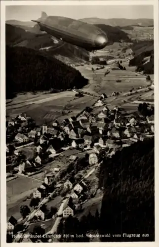 Ak Lenzkirch im Schwarzwald, Luftaufnahme von  Zeppelin, Schwarzwald, 810 m hoch