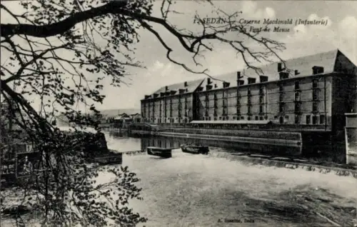 Ak Sedan Ardennes, Infanterie Baracken, Macdonald Kaserne