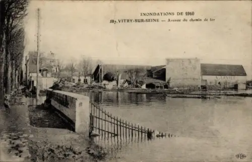 CPA Vitry-sur-Seine Val-de-Marne, Inonsations de 1910, Avenue du chemin de fer
