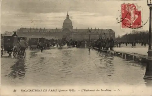 CPA Paris VII, L'Esplanade des Invalides, Les Inondations, Janvier 1910