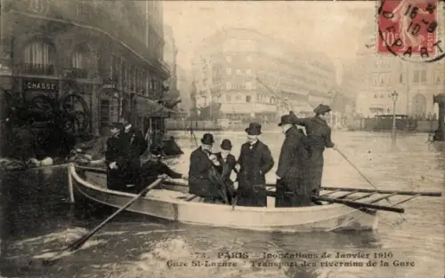 CPA Paris VIII, Gare Saint-Lazare, Inondations de Janvier 1910, Transport des riverains de la Gare
