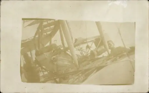 Foto Ak Flugzeug, Mann