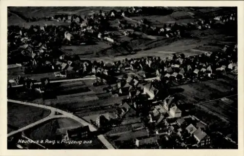 Ak Neuhaus an der Elbe, Luftaufnahme von  viele Häuser, ländliche Umgebung