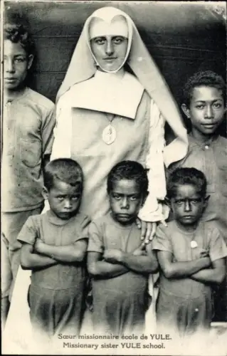 Ak Papua Neuguinea, Soeur missionnaire école de Yule, Missionarsschwester, Jungen