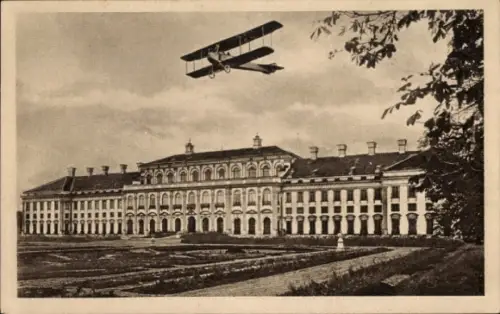 Ak Schleißheim in Oberbayern, Schloss, Flugzeug