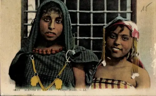CPA Scenes et Types, Fillettes Arabes