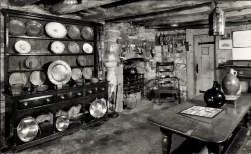 Ak Glasgow Schottland, Provand’s Lordship Museum, Blick in eine alte Küche