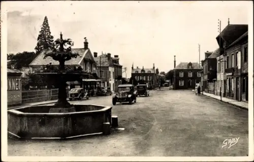 Ak Livarot Calvados, Place Paul Banastou