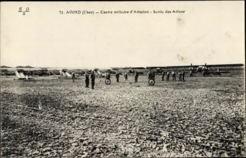 Ak Avord Cher, Camp d´Avord, Centre Militaire d´Aviation, Sortie des Avions