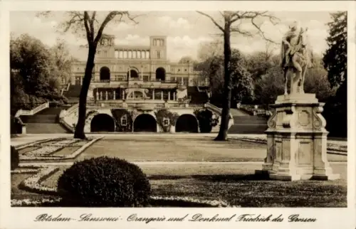 Ak Potsdam Sanssouci, Potsdam-Sanssouci, Orangerie, Denkmal Friedrich des Großen