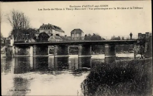 Ak Thury Harcourt Calvados, Les Bords de l'Orne, Riviere et le Chateau