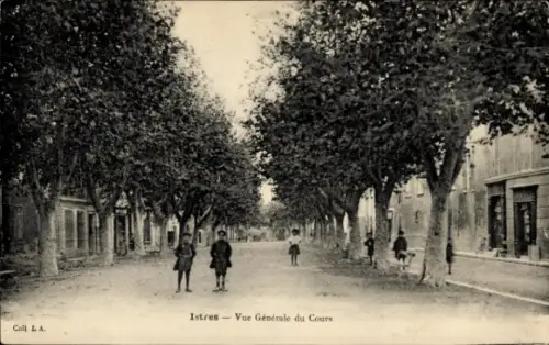 Ak Istres Bouches-du-Rhône, Hauptstraße
