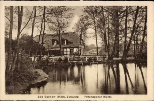Ak Bad Buckow in der Märkischen Schweiz,  Pritzhagener Mühle, Wasser, Bäume,  Architektur