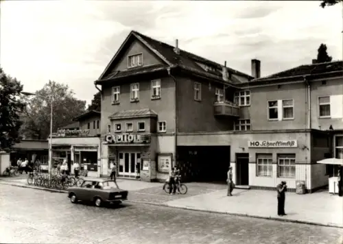 Ak Königs Wusterhausen in Brandenburg, Kino Capitol, HO Schnellimbiß