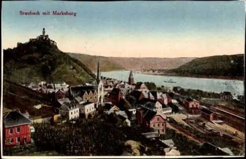 Ak Braubach am Rhein, Braubach mit Marksburg, Flusslandschaft,  Gebäude, Kirche