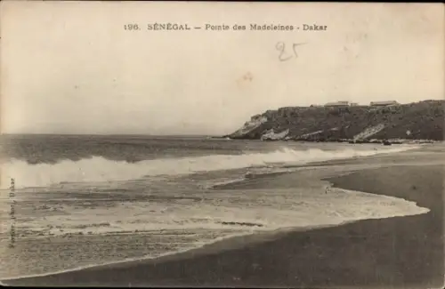 Ak Dakar Senegal, Strand, Wellen, Küstenlinie, Pointe des Madeleines, Dakar