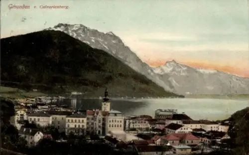 Ak Gmunden am Traunsee Salzkammergut Oberösterreich, Berglandschaft, See, Stadtansicht, Calvarien