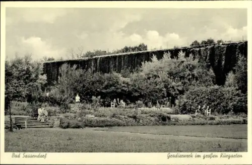 Ak Bad Sassendorf in Westfalen, Gradierwerk im großen Kurgarten