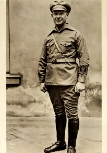 Ak Ernst Thälmann in Uniform, Fotografie, Vorsitzender der Roten Frontkämpferbundes