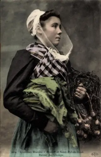 Ak Saint Pol de Leon Finistère, Frau in bretonischer Tracht