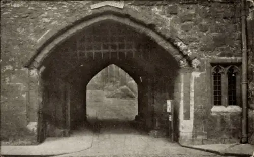 Ak Tower Hamlets London England, Tor der Bloody Tower,  Architektur,  Schwarz-Weiß-Foto