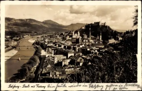 Ak Salzburg in Österreich,  Festung, Fluss, Stadtansicht, Schwarz-Weiß-Foto