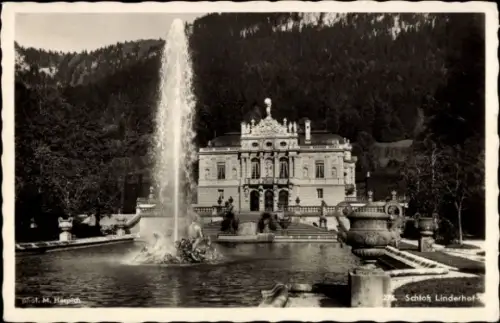 Ak Linderhof Ettal Oberbayern, Schloss  Brunnen, Gartenanlage,  Fotografie