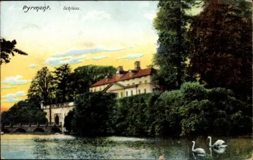 Ak Baarsen Bad Pyrmont, Schloss  Wasser, Schwäne, Bäume, Himmel