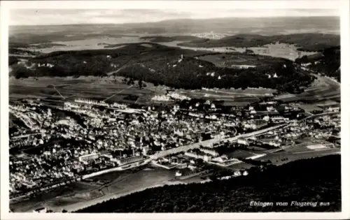 Ak Ebingen Albstadt in Württemberg, Luftaufnahme von  Landschaft, Stadtansicht, Flugzeugperspekti