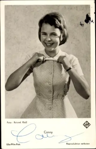 Ak Schauspielerin und Sängerin Conny Froboess, Ufa Film, Portrait, Autogramm