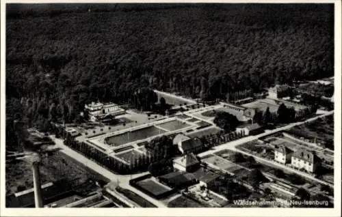 Ak Neu Isenburg in Hessen, Fliegeraufnahme, Waldschwimmbad