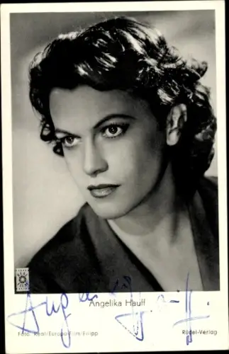 Ak Schauspielerin Angelika Hauff, Film Die Stadt ist voller Geheimnisse, Autogramm