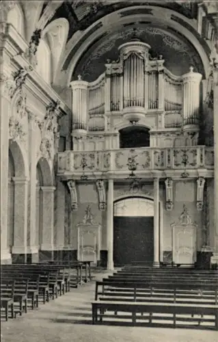 Ak Büren in Westfalen, Innensicht einer Kirche, Orgelbühne, Bänke