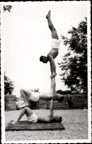 Foto Ak Turnen, Turner, Übungen