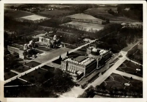 Ak Potsdam in Brandenburg, Neues Palais mit Communs, Fliegeraufnahme, Sanssouci
